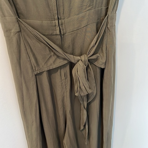 ModCloth Bay Area Believer Jumpsuit Size M - Picture 8 of 8